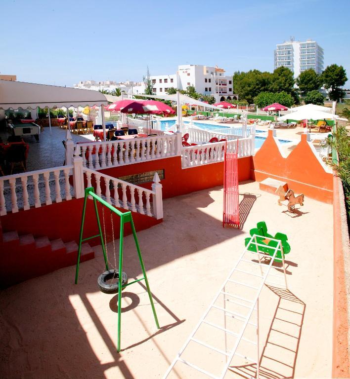 Apartamentos Vista Al Puerto Sant Antoni de Portmany Exterior foto