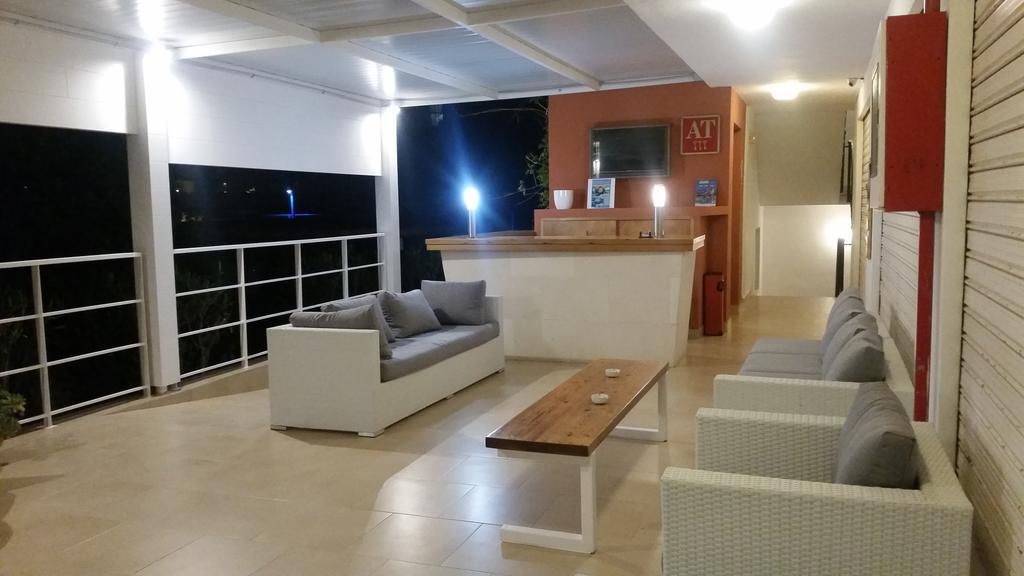 Apartamentos Vista Al Puerto Sant Antoni de Portmany Exterior foto